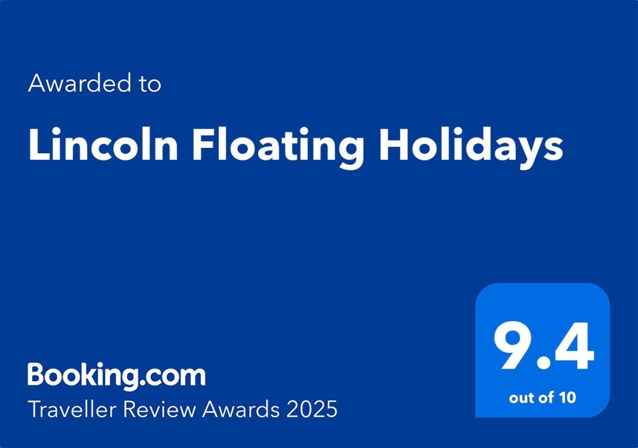 Lincoln Floating Holidays Buitenkant foto